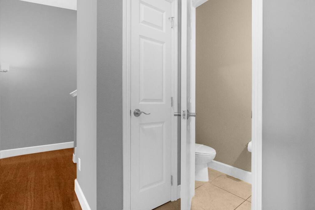 Vibrant 4Br Family Townhome 1 Mile From Disney World And Disney Springs 올랜도 외부 사진