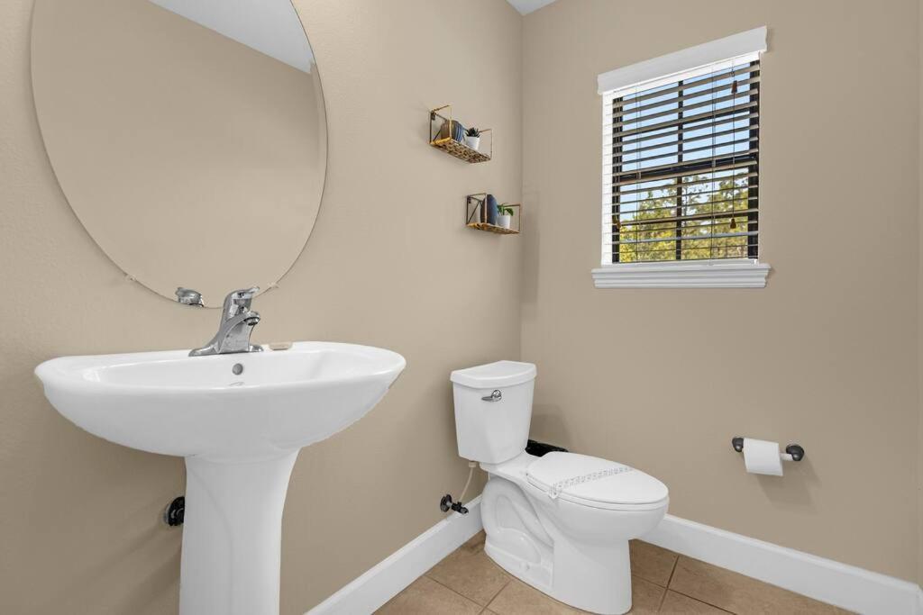 Vibrant 4Br Family Townhome 1 Mile From Disney World And Disney Springs 올랜도 외부 사진