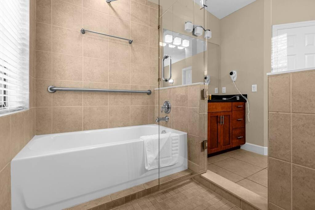 Vibrant 4Br Family Townhome 1 Mile From Disney World And Disney Springs 올랜도 외부 사진