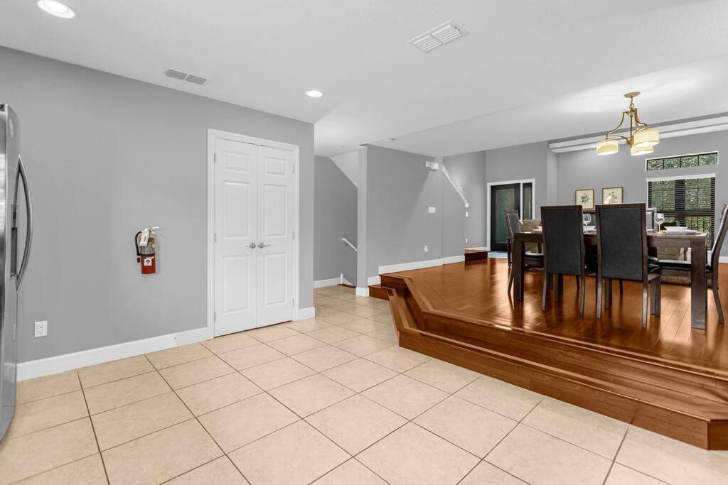 Vibrant 4Br Family Townhome 1 Mile From Disney World And Disney Springs 올랜도 외부 사진